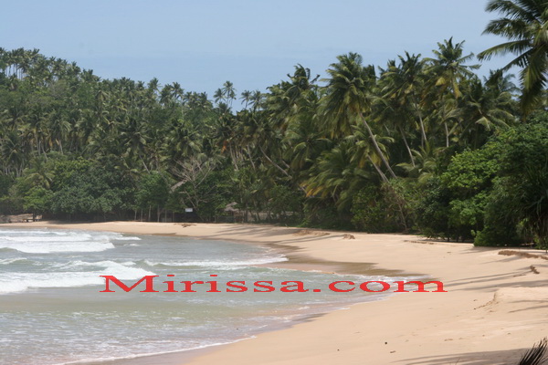 good beach for kids in Sri Lanka